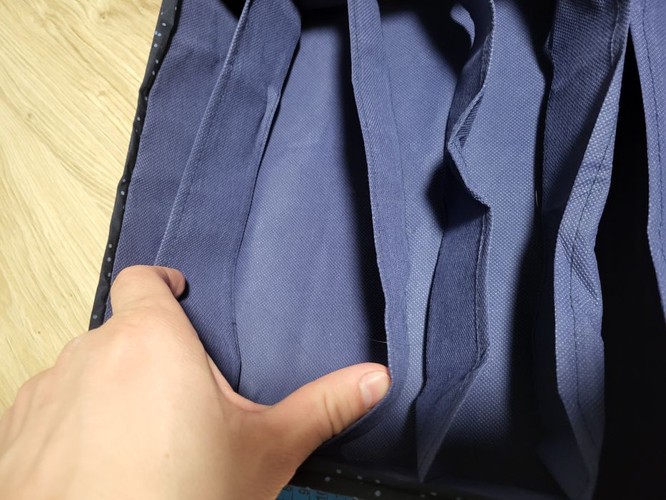 Продам органайзер для бюстгальтерів синій в білий горошок