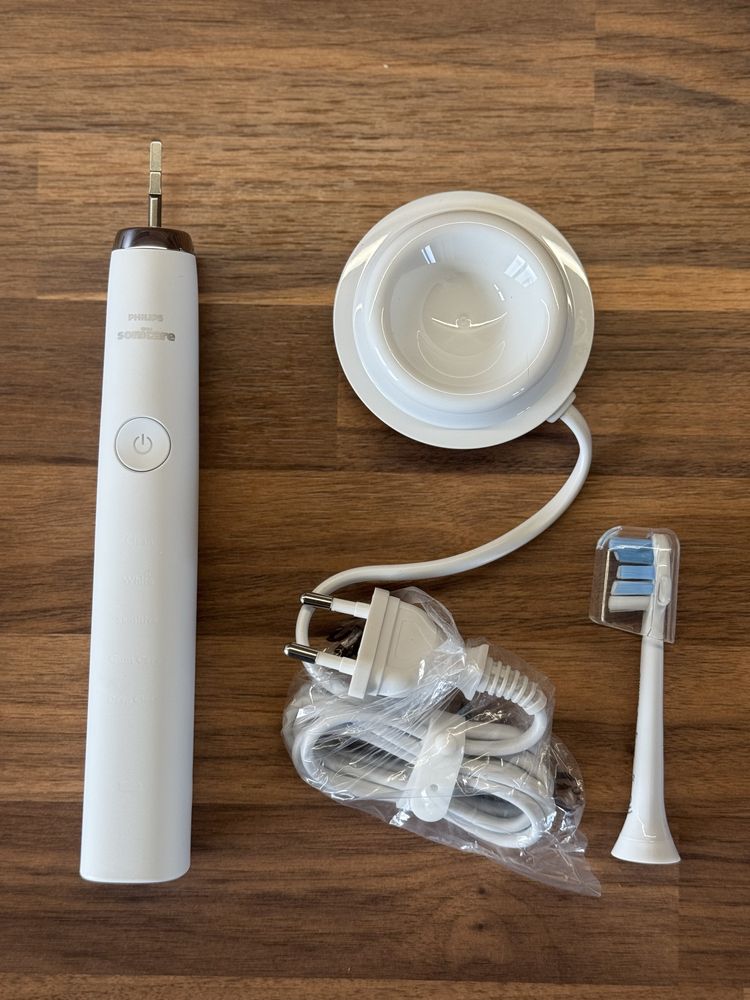 Szczoteczka soniczna Philips sonicare DiamondClean Nowa seria 9000