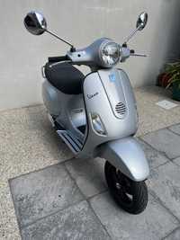 PIAGGIO Vespa LX 150