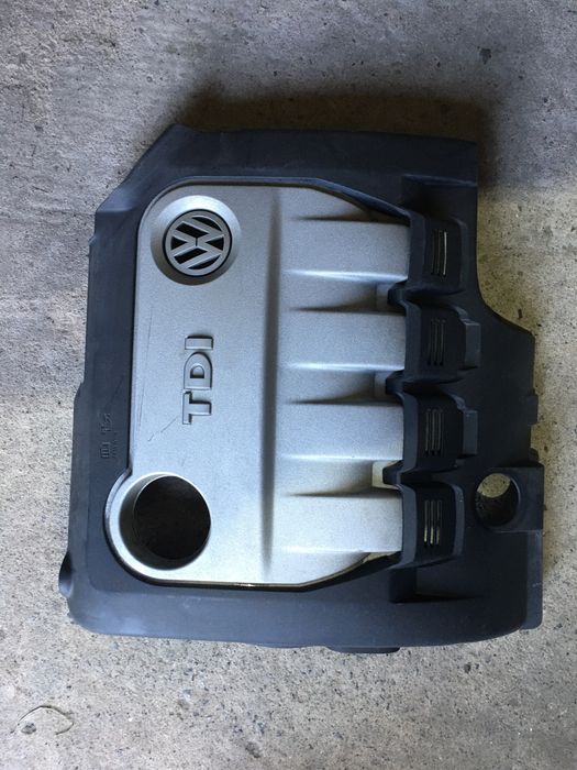 Кришка кожух двигуна VW 1.6 MPI бензин та 2.0 TDI