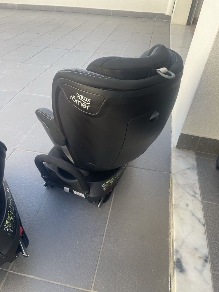 Cadeira Auto Rotativa - Britax Romer 360