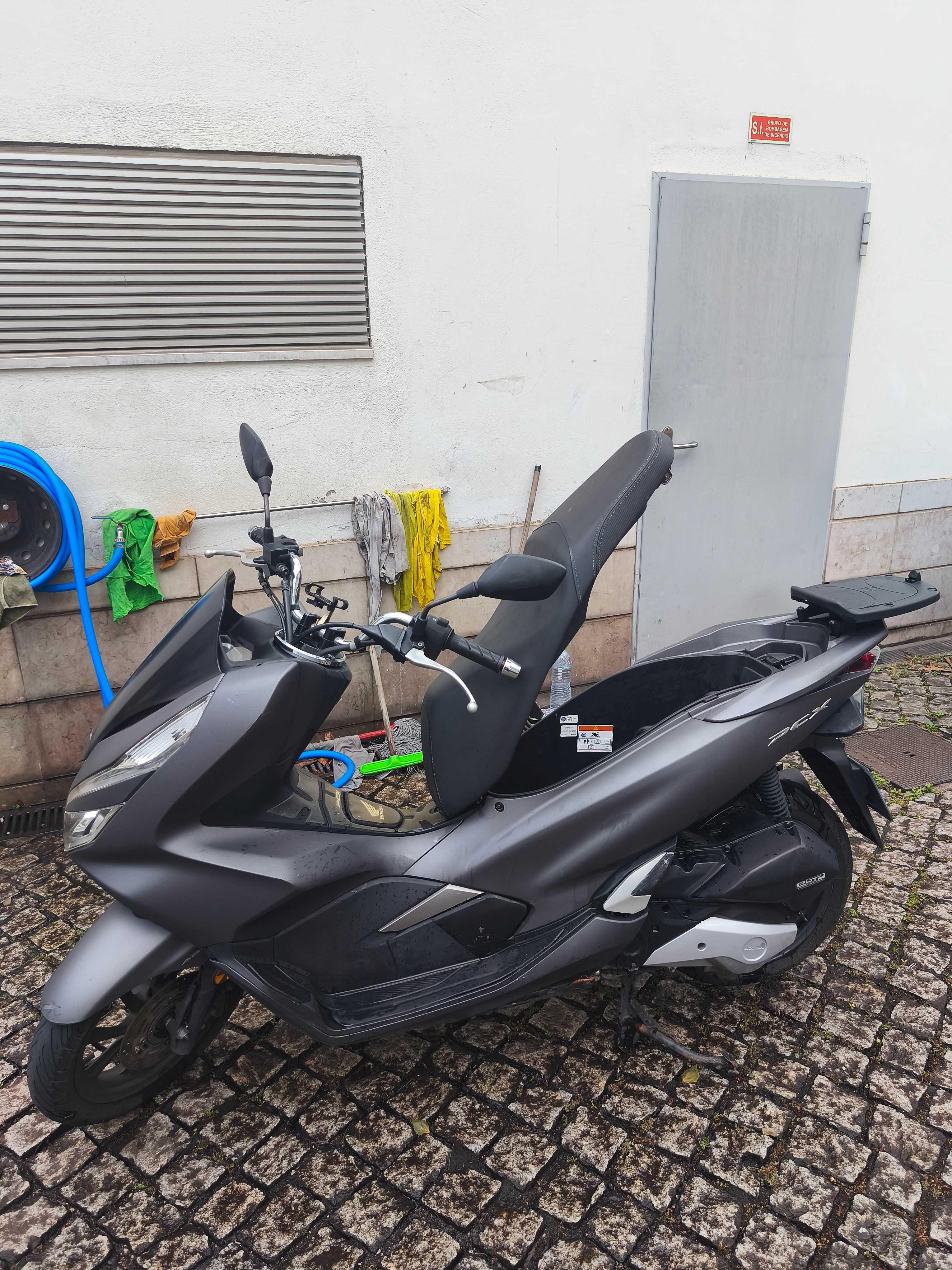 Honda PCX 125cc Bom Estado