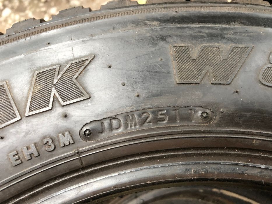 Шини BRIDGESTONE 205/65 R16C, Blizzak W800, зимова гума, цешка