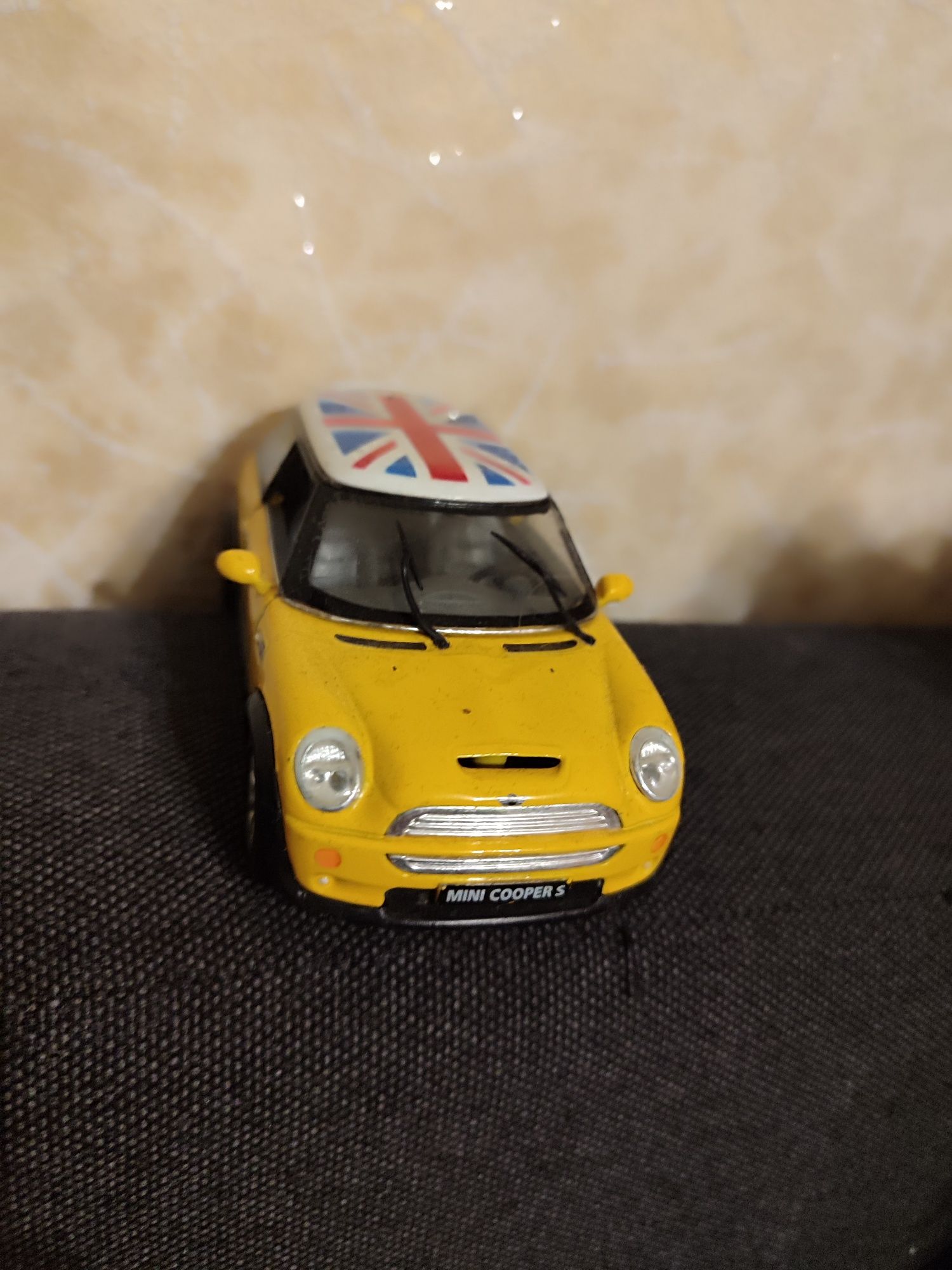 Моделька машинка Mini Cooper S