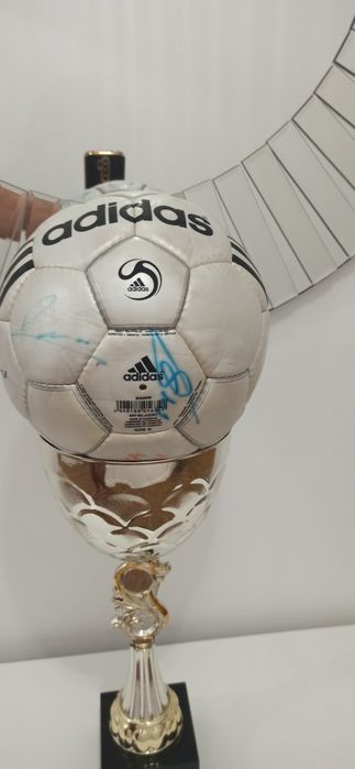 Nowa Piłka Adidas z Autografami Reprezentacji Polski + Gratis Puchar