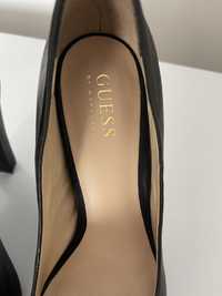 Sapatos Guess como novos 37