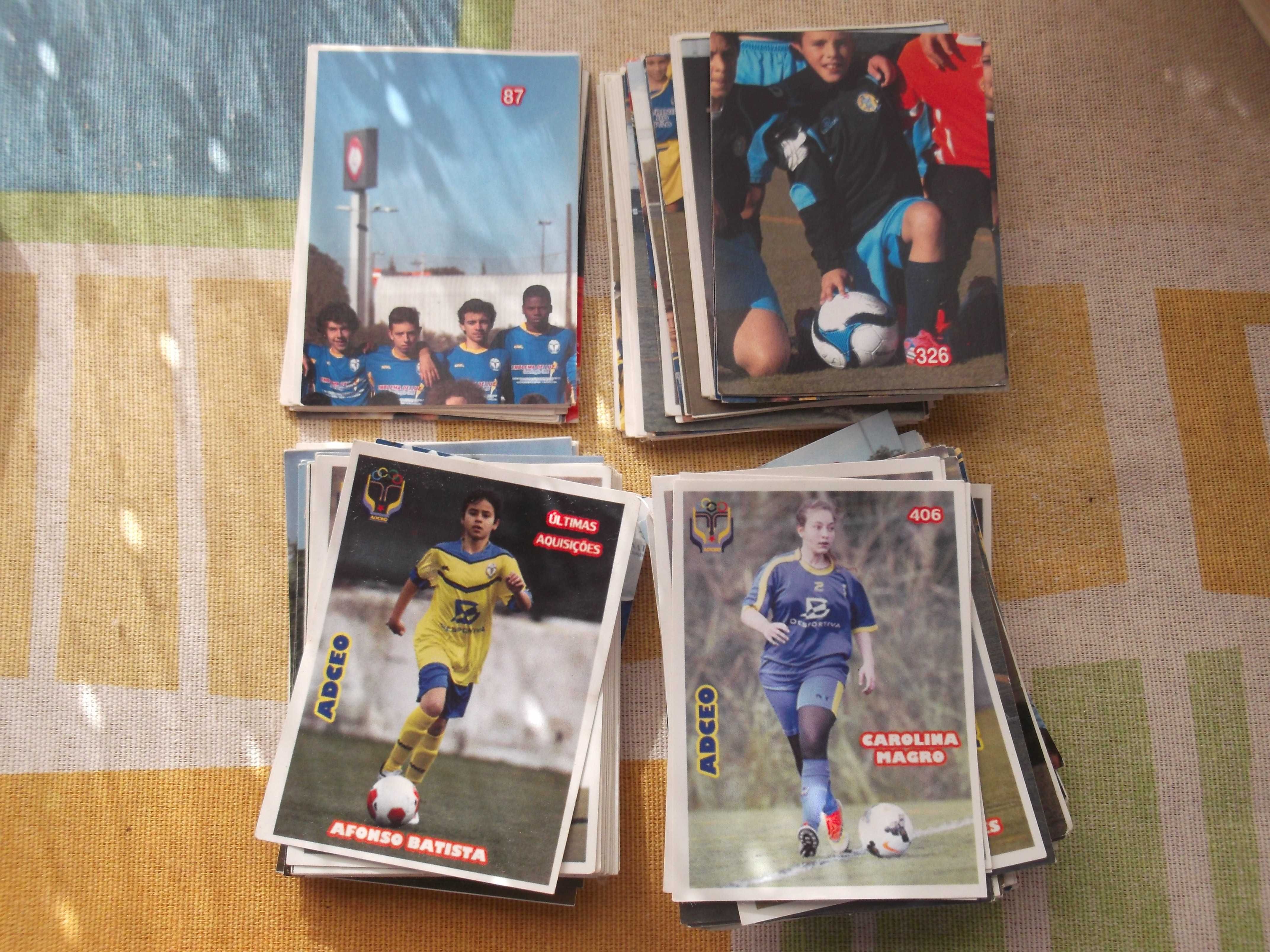 Artigos de coleção para desocupar-- Cromos + brindes da Kinder