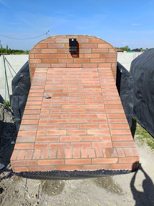 schron , piwniczka betonowa , ziemianka , piwnica , sauna ogrodowa