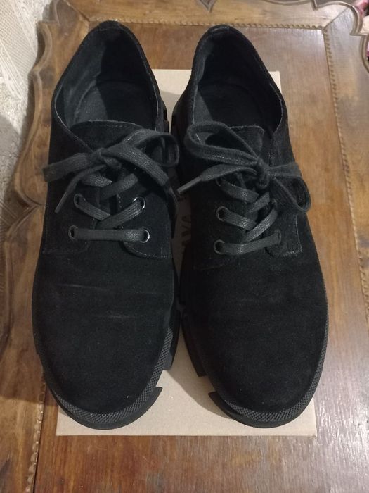 Продам туфлі на шнурку, ботінки, черевики, розмір 40