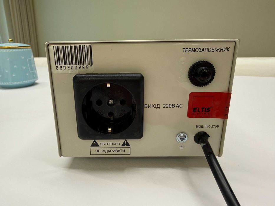 стабілізатор напруги DOMO-MX 600BA релейний. Був 1 рік у користуванні