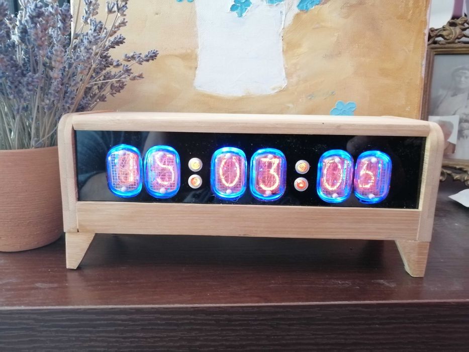 Zegarna lampach Nixie IN-12.