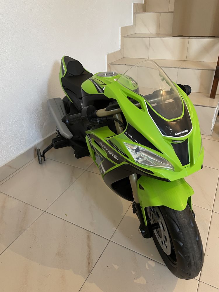 Injusa - Moto Kawasaki Ninja ZX10 12V