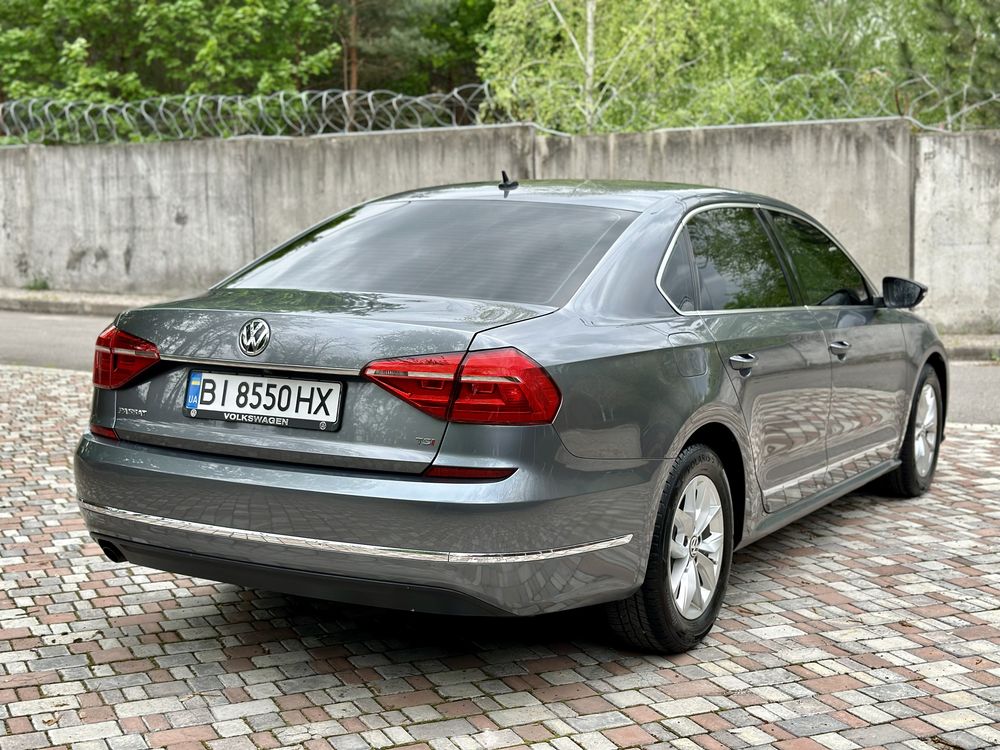 Volkswagen Passat B8 2016 Рік