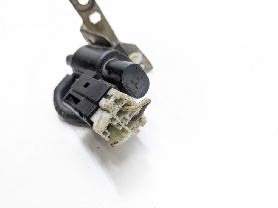 Mazda 626 6 2.0 CITD Zawór Podciśnienia