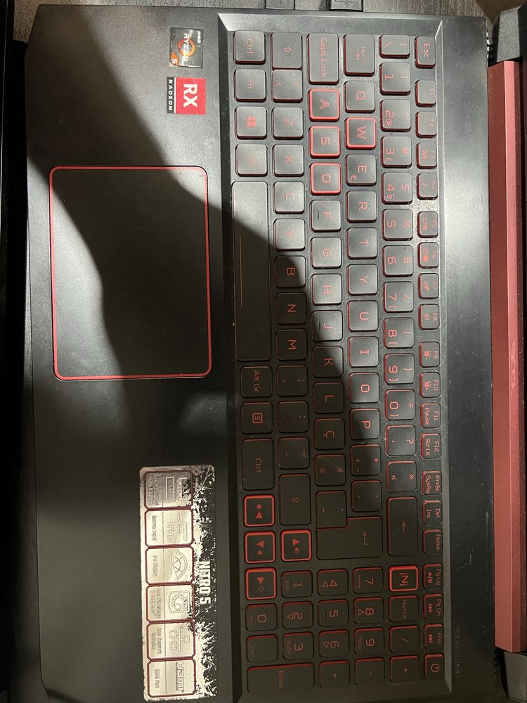 Portatil acer nitro 5 ryzen 5 rx 560 8gb e 500gb