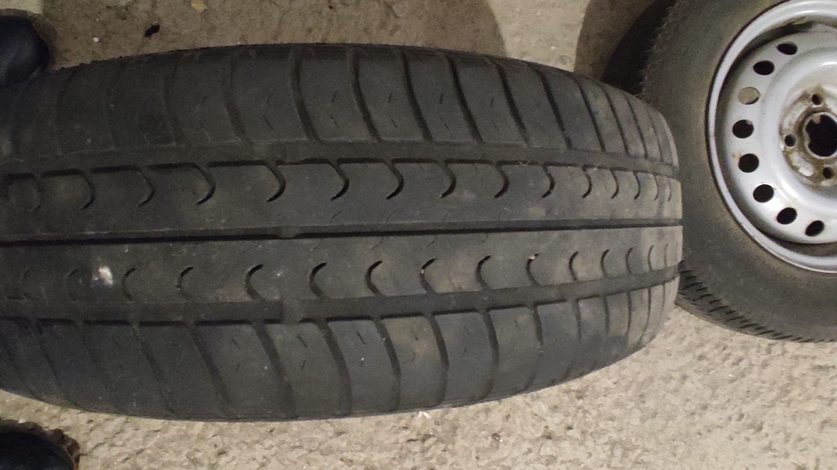 Комплект дисков с резиной Лето Debica 175/70 R13 4/100