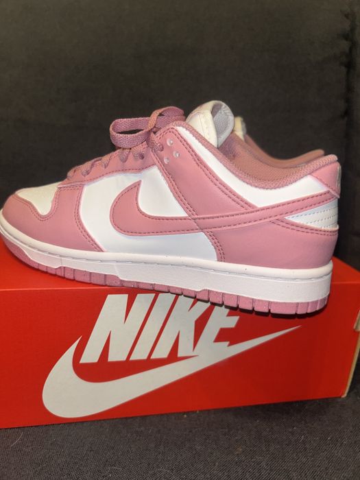 Nike dunk low pink