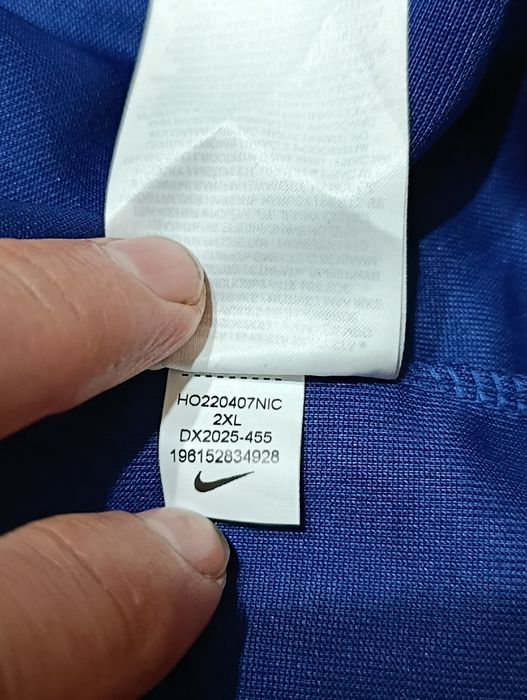 Продам мужскую спортивную кофту Nike Sportswear Repeat  Swoosh