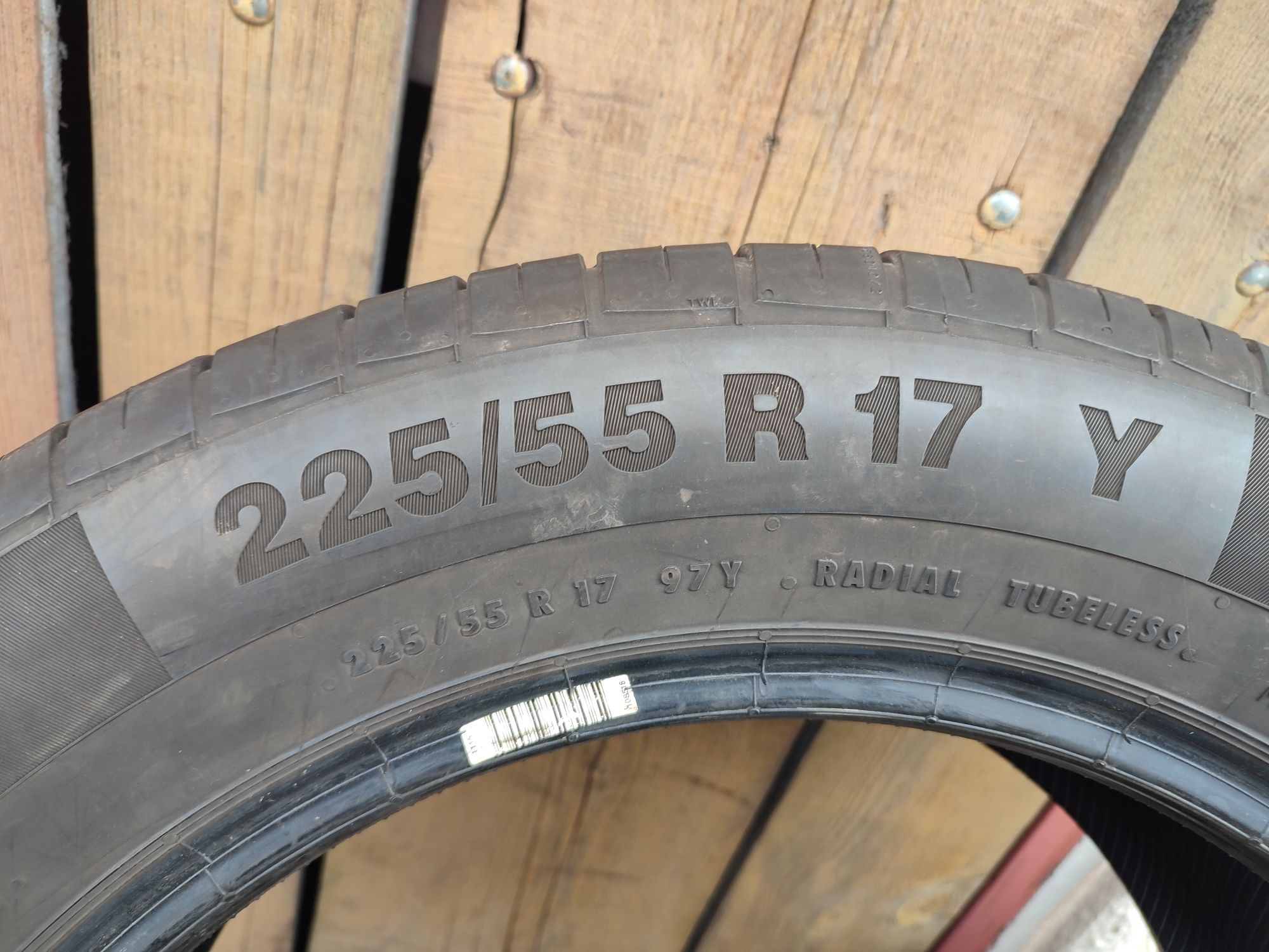 Pojedyncza opona Continental ContiPremiumContact5 225/55/17 97Y