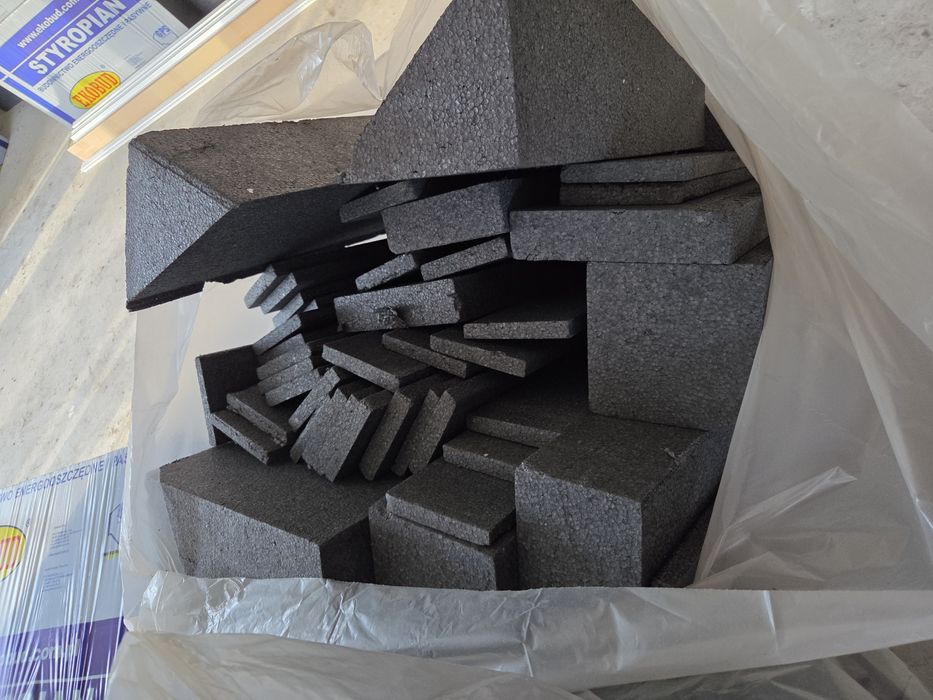 Ścinki resztki styropianu EPS grafit ekobud