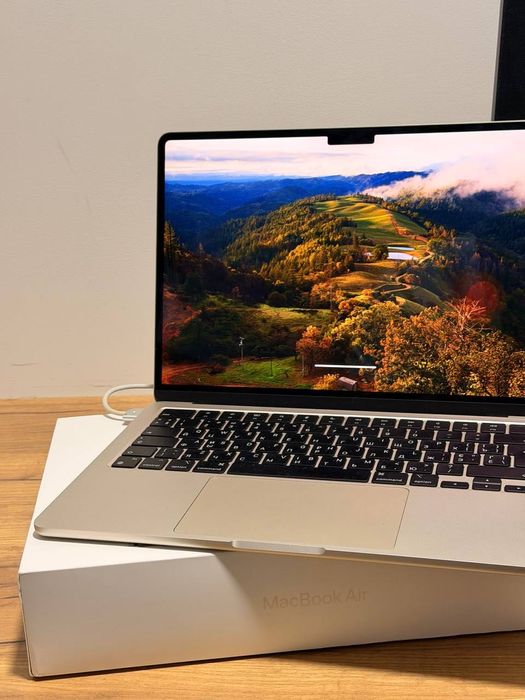 MacBook M2 Gold 256GB A2681/ Ідеальний стан /АКБ 92%/повний комплект