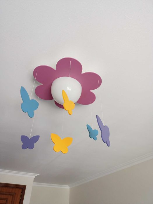 Candeeiro de teto infantil