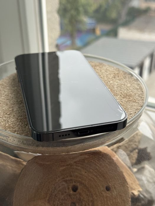 iPhone 14 Pro Max 512 GB – Gwiezdna Szarość – stan dobry + AirPods