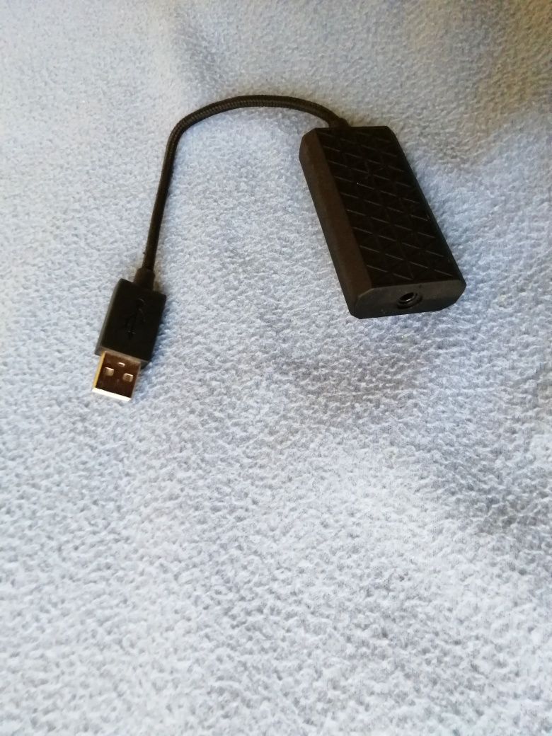 Karta dźwiękowa SPC Gear VIRO adapter USB kabel słuchawki

https://spc
