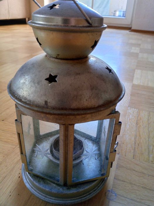 Лампа со свечей.