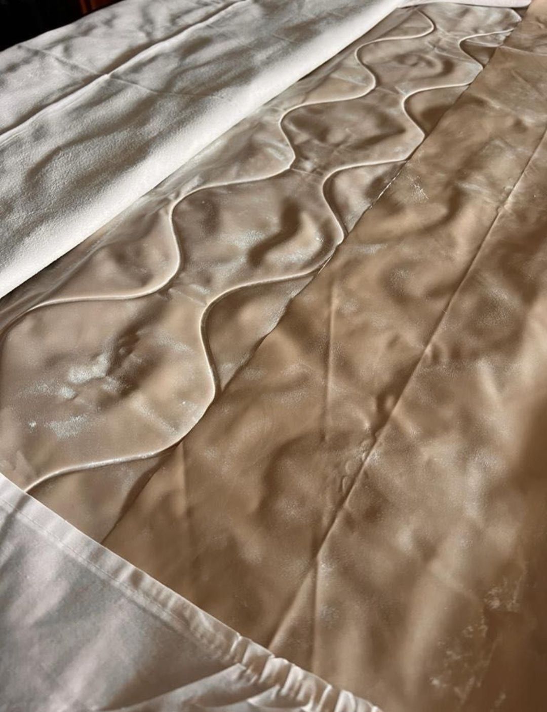 Cama articulada elétrica da Invacare+colchão impermeável+Sobre-colchão