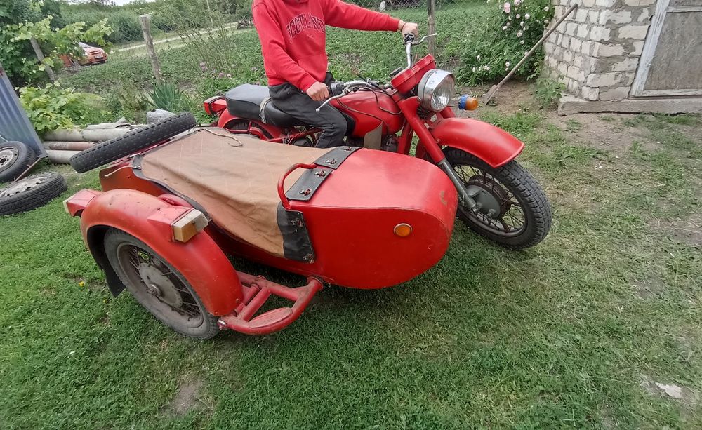 Продам Днепр МТ-11 с документами пластик