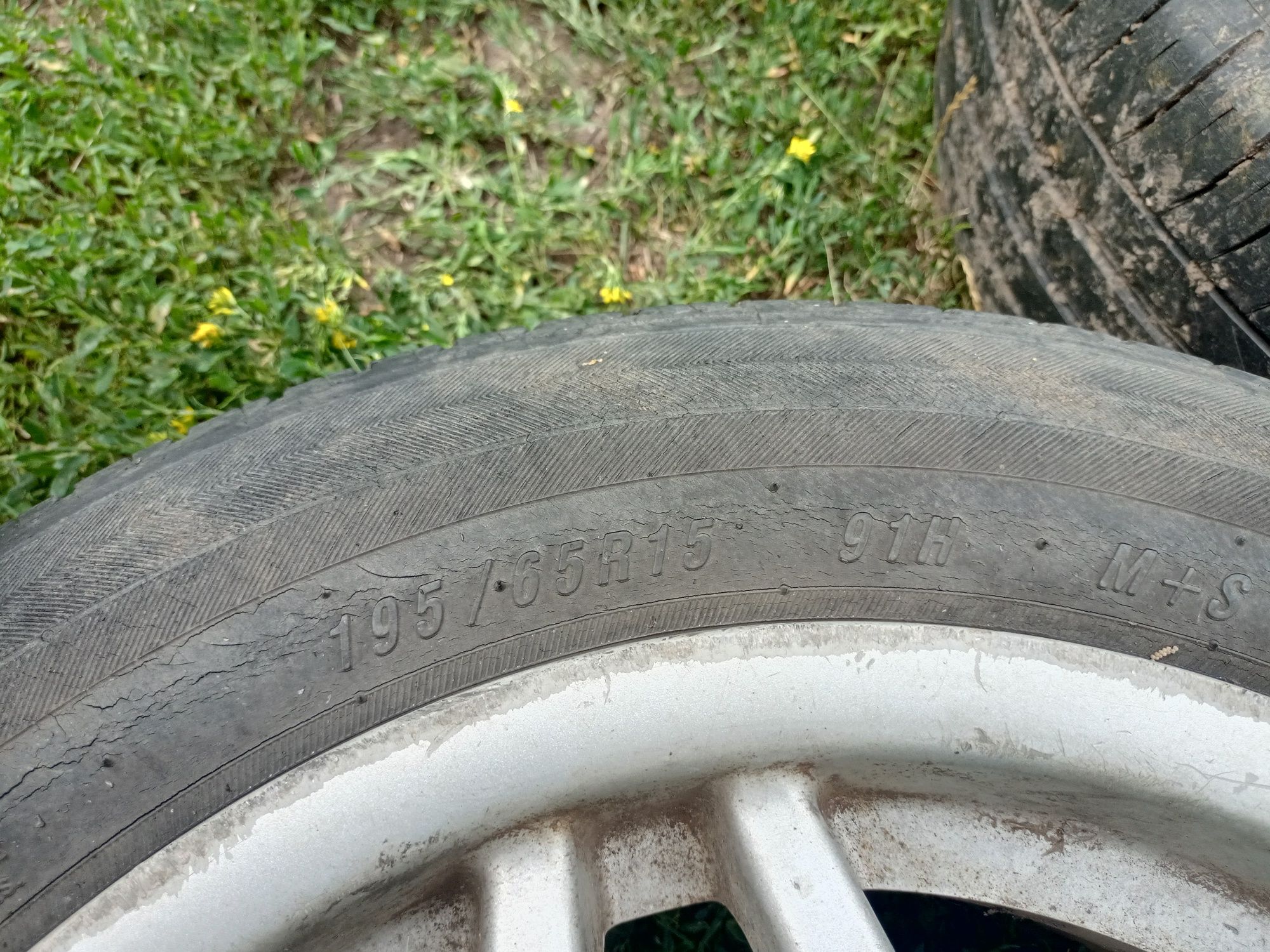 Титанові диски R15 з шинами комплект