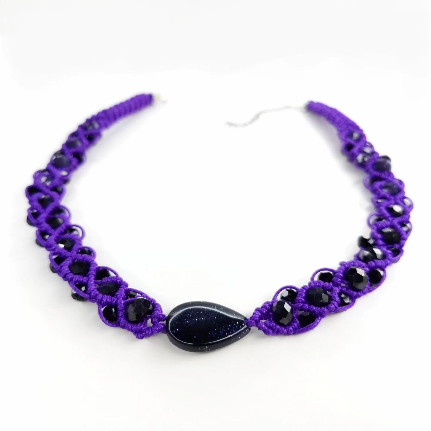 Fioletowy naszyjnik choker makrama handmade