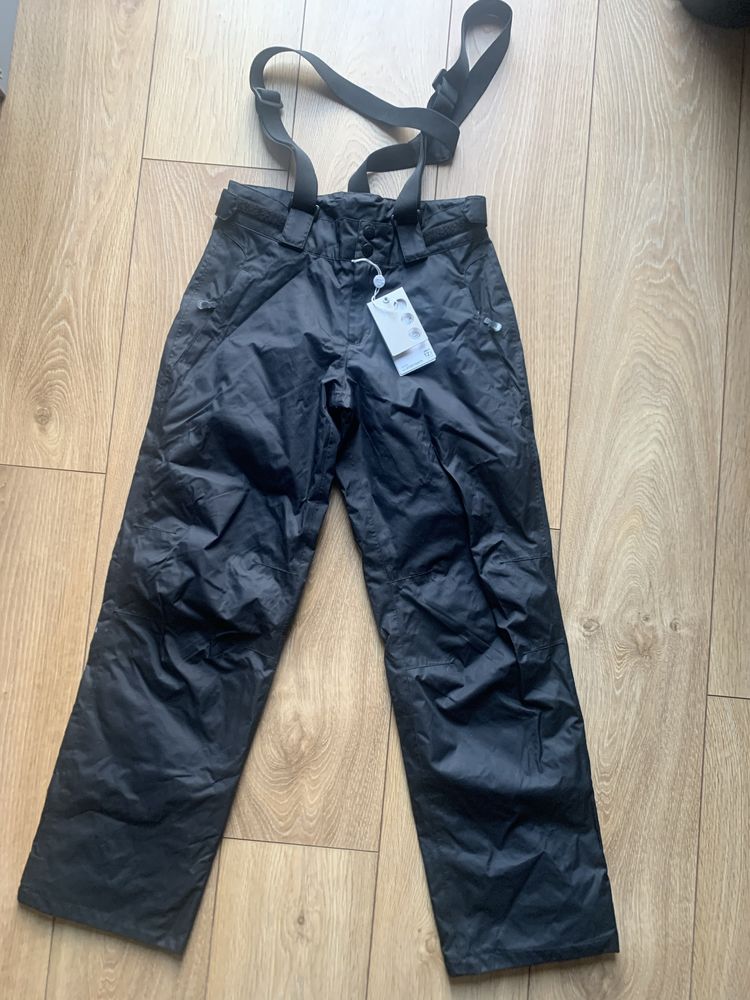Neomondo nowe czarne spodnie narciarskie,snowboardowe r.152cm