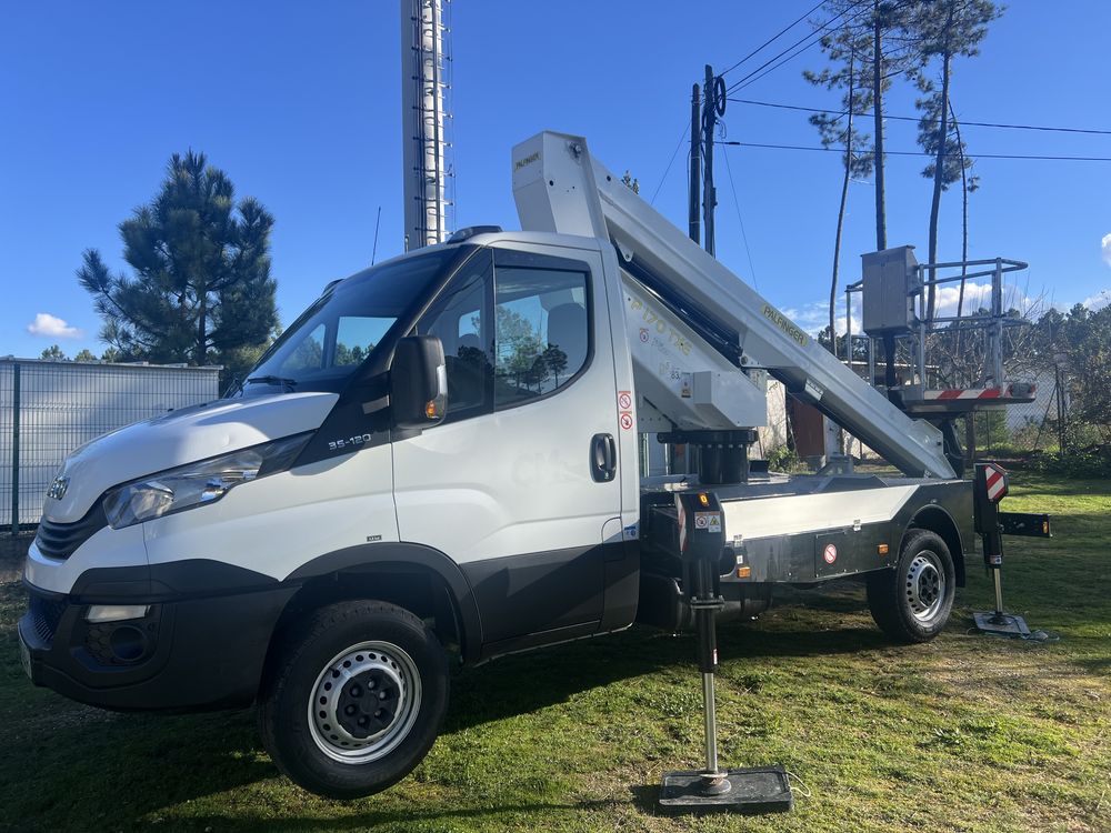 Iveco daily plataforma elevatoria  2021