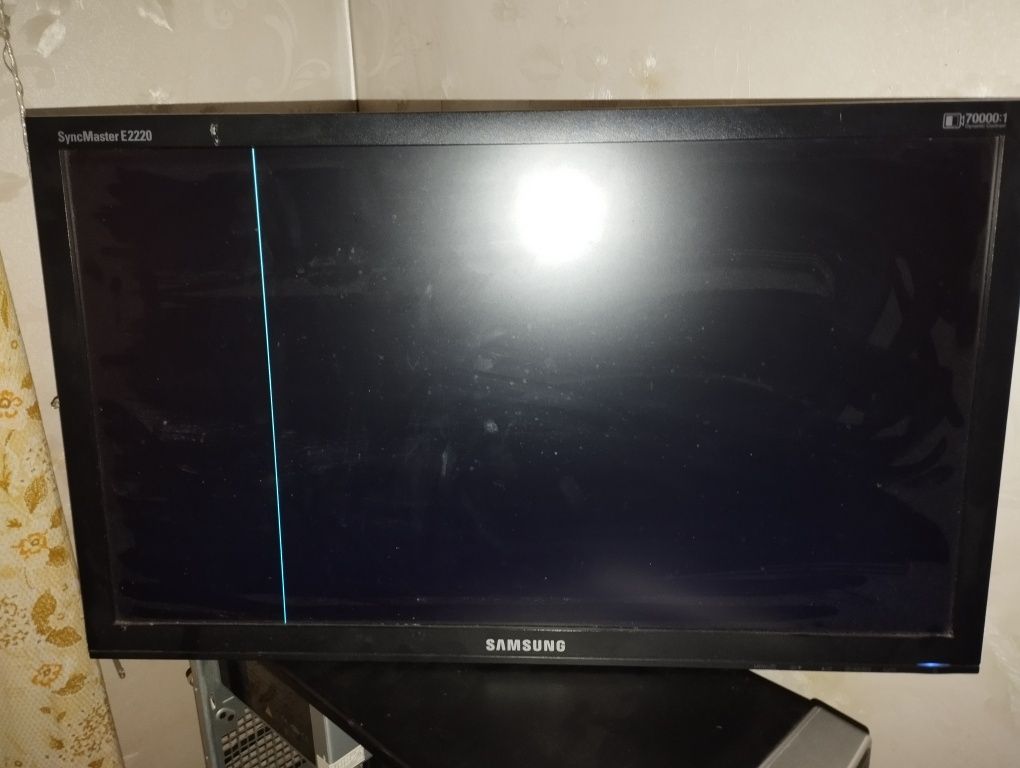 Монитор Samsung SyncMaster E2220 (22")