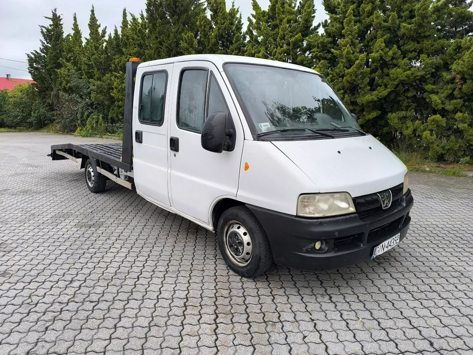 Peugeot Boxer  Peugeot boxer autolaweta 7-osobowa