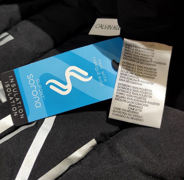 Calvin Klein M куртка чоловіча пуховик