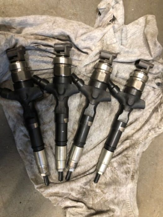 Wtryskiwacze toyota hilux 2.5 do regeneracji