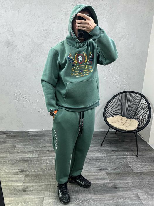 Продам зимние спортивные костюмы Tommy Hilfiger