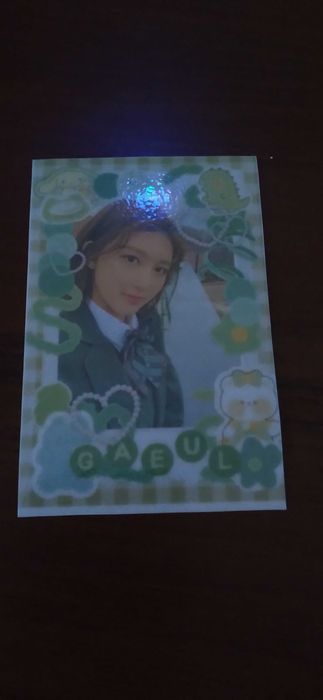 Ломо-картки з к-поп айдолами