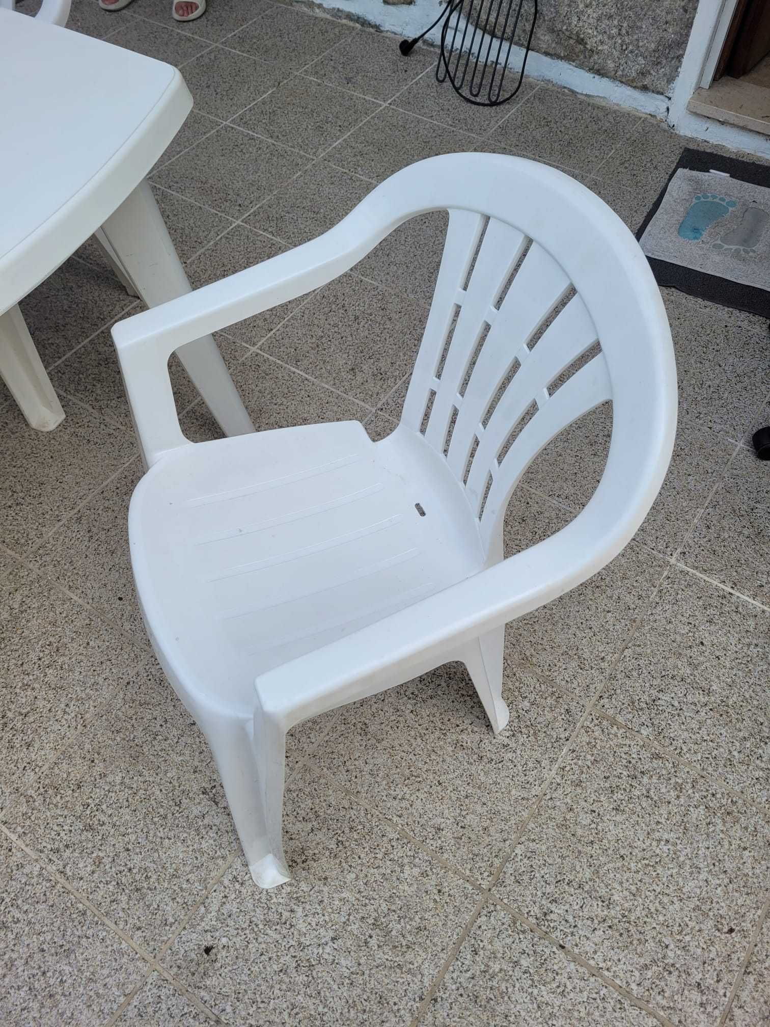 Mesa de Esplanada e Cadeiras