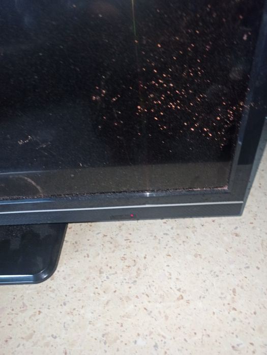 Telewizor Thomson 32Hu2253 na części