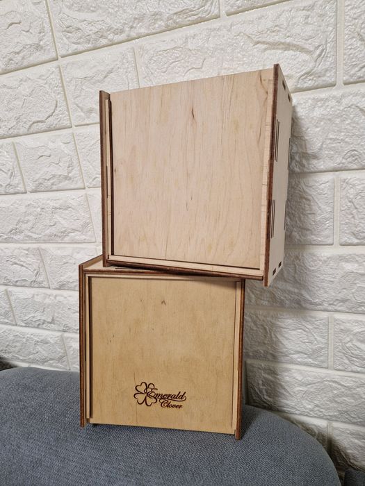 Дерев'яні подарункові коробки різних розмірів