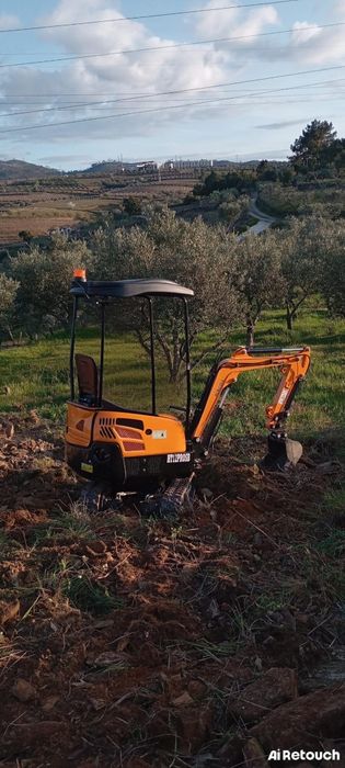 Mini giratória 1.2t apenas 60horas