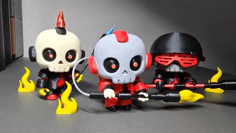 Skullbotz Firestarter Gang - Brinquedo de Secretária