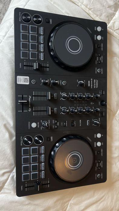 DDJ-FLX4 e fone CUE1