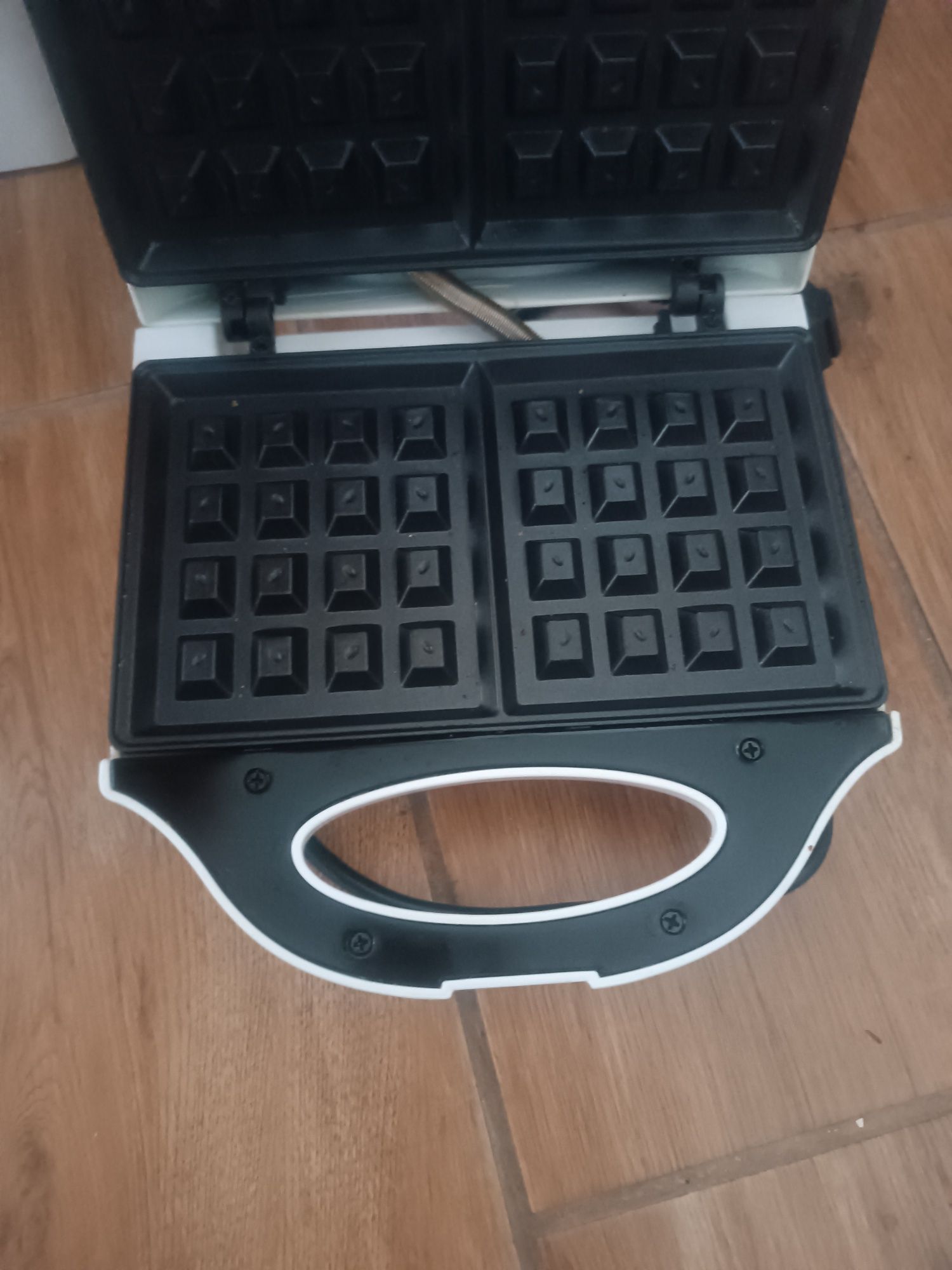 Gofrownica create 750 w