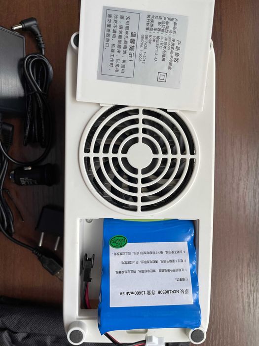 Мини холодильник для инсулина, лекарств, косметики Coolbox