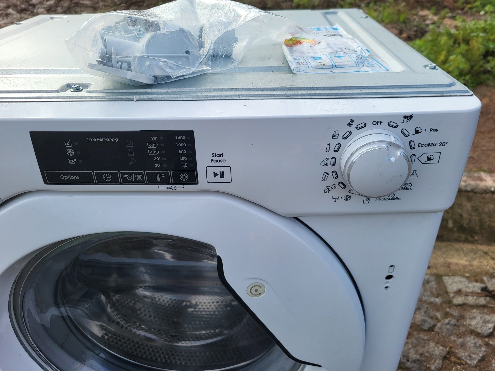 Máquina lavar roupa de encastre Candy 8 kg 1400 rotações classe AAA